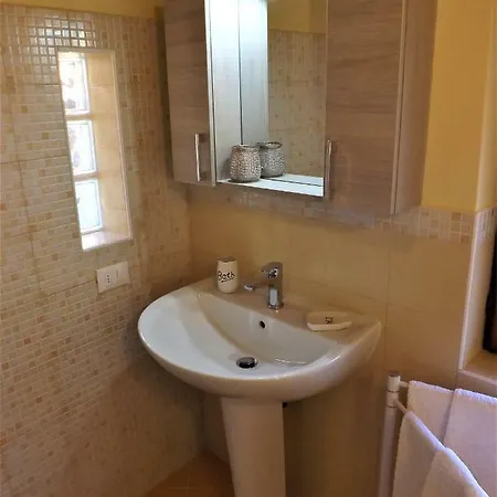 アパート Casa Ines ストレーザ